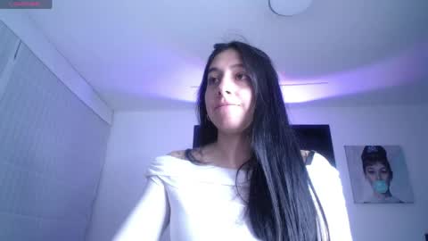 melanny_petite online show from June 2, 2026, 1:02 pm