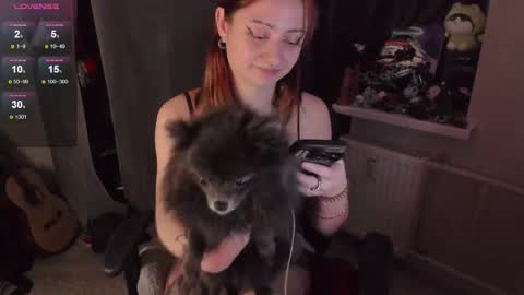 Snapshot of melante_s chatting on October 18, 2025, 6:19 pm Ash online show from October 18, 2025, 6:19 pm