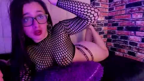 melany303av online show from March 8, 2026, 7:56 am