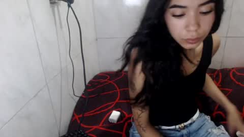 Snapshot of melany_dirt_ chatting on July 13, 2026, 4:54 pm melany_dirt_ online show from July 13, 2026, 4:54 pm