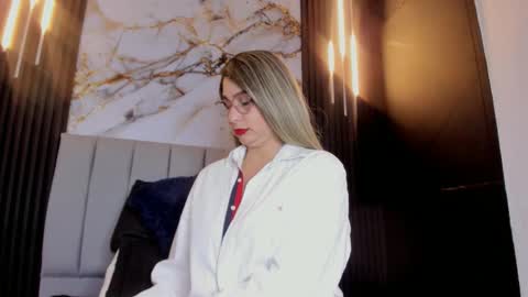 Melany  online show from September 9, 2025, 1:54 pm