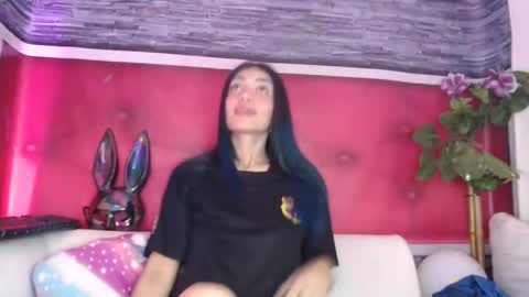 melhiza online show from February 16, 2025, 11:05 am