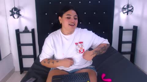 meli_blad online show from February 24, 2025, 7:41 pm