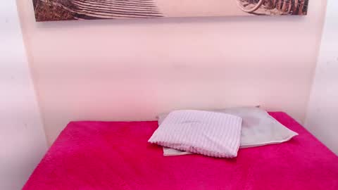 melisa online show from March 6, 2025, 2:40 pm