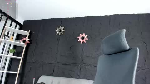 Melissa online show from October 8, 2025, 3:20 pm