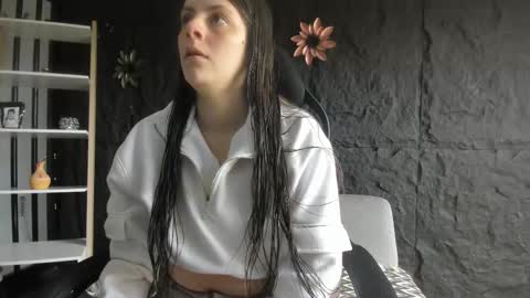 Melissa online show from February 16, 2026, 1:51 pm