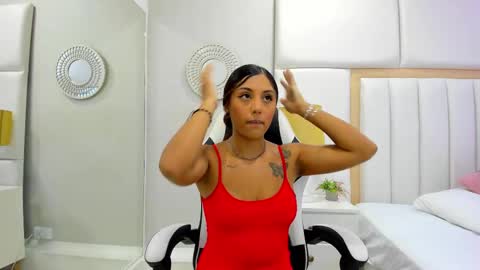 Snapshot of melisafoster chatting on October 21, 2025, 2:23 am Meli online show from October 21, 2025, 2:23 am