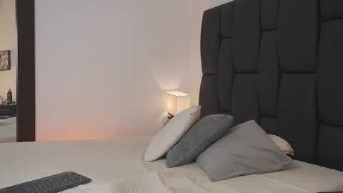 On vacation until Monday online show from February 4, 2026, 12:33 pm