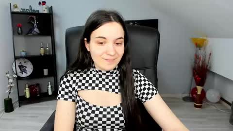 melissawiliam online show from March 6, 2025, 3:13 pm