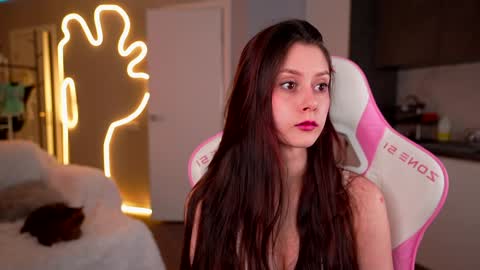 NEXT STREAM  in 7  3gmt---  online show from October 2, 2025, 3:08 pm