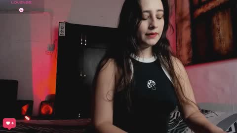 Snapshot of melissaxrose chatting on February 3, 2026, 9:53 pm melissa rose online show from February 3, 2026, 9:53 pm