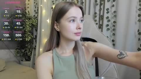 mell milles online show from December 1, 2025, 1:49 pm