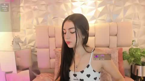 Snapshot of mell_muller chatting on July 10, 2026, 11:46 am Mell online show from July 10, 2026, 11:46 am