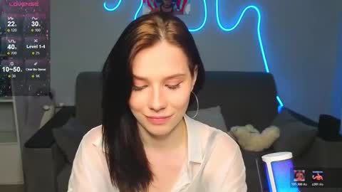 mellhyees online show from March 14, 2026, 6:02 pm