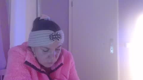 Snapshot of melli23 chatting on February 12, 2026, 4:57 pm Melli online show from February 12, 2026, 4:57 pm