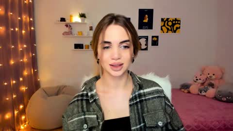 Snapshot of mellifluoustess chatting on December 9, 2024, 12:12 am Tessa online show from December 9, 2024, 12:12 am