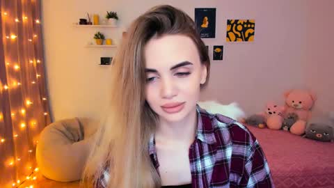 Snapshot of mellifluoustess chatting on January 17, 2025, 9:39 pm Tessa online show from January 17, 2025, 9:39 pm