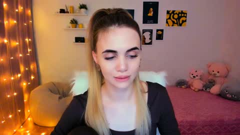 Snapshot of mellifluoustess chatting on February 2, 2025, 11:11 pm Tessa online show from February 2, 2025, 11:11 pm