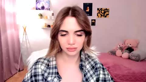 Snapshot of mellifluoustess chatting on February 23, 2025, 1:13 am Tessa online show from February 23, 2025, 1:13 am