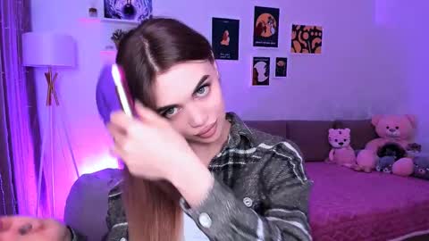 Snapshot of mellifluoustess chatting on March 9, 2025, 7:37 pm Tessa online show from March 9, 2025, 7:37 pm