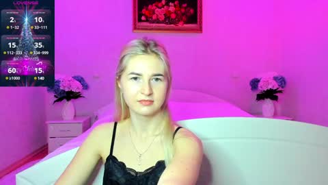 Snapshot of mellina_tey chatting on December 11, 2024, 7:57 pm Mellina online show from December 11, 2024, 7:57 pm