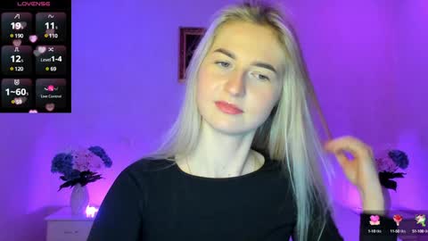 Snapshot of mellina_tey chatting on December 12, 2024, 11:47 pm Mellina online show from December 12, 2024, 11:47 pm