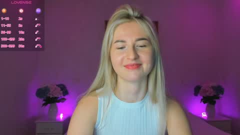 Snapshot of mellina_tey chatting on December 31, 2024, 1:57 am Mellina online show from December 31, 2024, 1:57 am