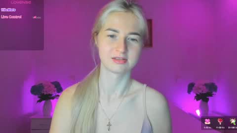 Snapshot of mellina_tey chatting on January 4, 2025, 8:16 pm Mellina online show from January 4, 2025, 8:16 pm