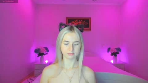 Snapshot of mellina_tey chatting on January 4, 2025, 11:17 pm Mellina online show from January 4, 2025, 11:17 pm