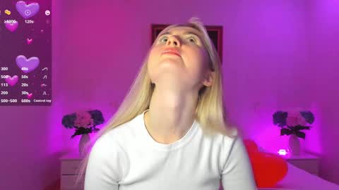 Snapshot of mellina_tey chatting on February 14, 2025, 9:21 pm Mellina online show from February 14, 2025, 9:21 pm
