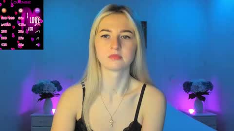 Snapshot of mellina_tey chatting on February 18, 2025, 5:31 pm Mellina online show from February 18, 2025, 5:31 pm