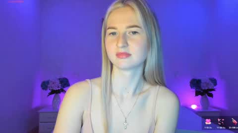 Snapshot of mellina_tey chatting on March 9, 2025, 10:19 pm Mellina online show from March 9, 2025, 10:19 pm