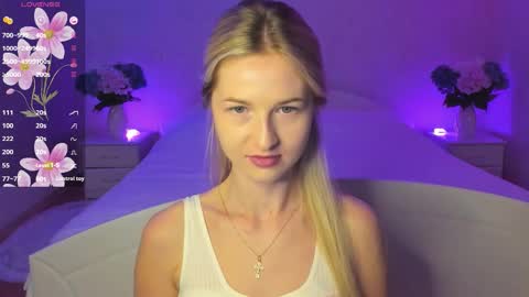 Snapshot of mellina_tey chatting on September 18, 2025, 6:43 pm Mellina online show from September 18, 2025, 6:43 pm