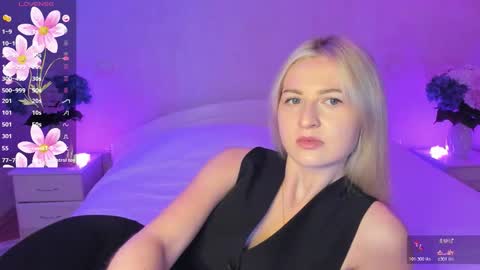 Snapshot of mellina_tey chatting on October 23, 2025, 9:46 pm Mellina online show from October 23, 2025, 9:46 pm