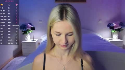 Mellina online show from February 5, 2026, 8:24 pm