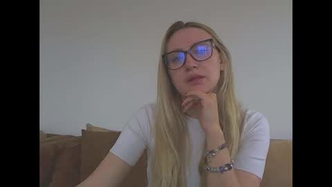 Melly online show from April 3, 2026, 7:50 am