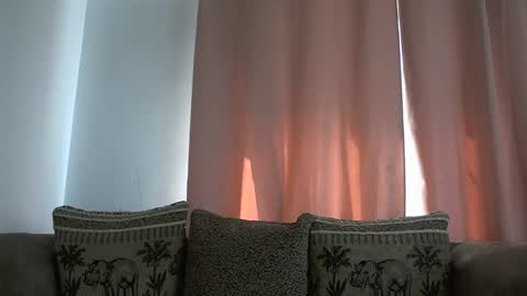 Snapshot of melly_rosey chatting on May 12, 2026, 11:18 am Melly online show from May 12, 2026, 11:18 am