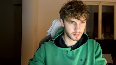 Snapshot of melodicass chatting on December 10, 2024, 11:08 pm Melodicass online show from December 10, 2024, 11:08 pm