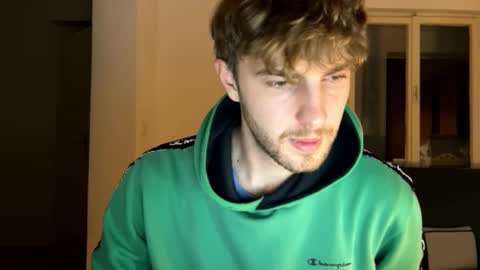 Snapshot of melodicass chatting on December 11, 2024, 2:30 am Melodicass online show from December 11, 2024, 2:30 am