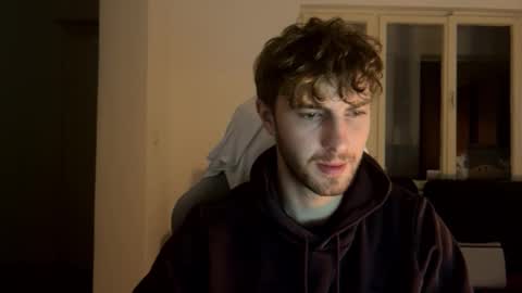 Snapshot of melodicass chatting on December 11, 2024, 11:32 pm Melodicass online show from December 11, 2024, 11:32 pm