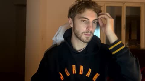 Snapshot of melodicass chatting on December 14, 2024, 2:23 am Melodicass online show from December 14, 2024, 2:23 am