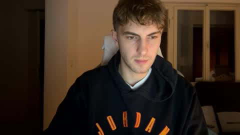 Snapshot of melodicass chatting on January 1, 2025, 11:07 pm Melodicass online show from January 1, 2025, 11:07 pm