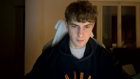 Snapshot of melodicass chatting on January 29, 2025, 10:11 pm Melodicass online show from January 29, 2025, 10:11 pm