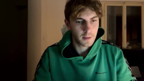 Snapshot of melodicass chatting on February 4, 2025, 9:31 pm Melodicass online show from February 4, 2025, 9:31 pm