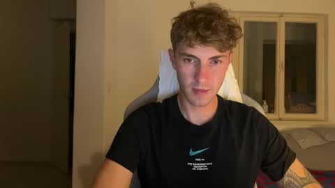 Snapshot of melodicass chatting on September 9, 2025, 11:48 pm Melodicass online show from September 9, 2025, 11:48 pm