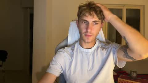 Snapshot of melodicass chatting on September 11, 2025, 8:42 pm Melodicass online show from September 11, 2025, 8:42 pm