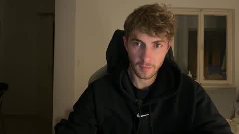 Snapshot of melodicass chatting on October 21, 2025, 12:55 am Melodicass online show from October 21, 2025, 12:55 am