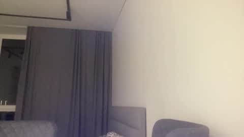 Snapshot of melodie_sweet chatting on October 15, 2025, 3:56 pm Melodie online show from October 15, 2025, 3:56 pm