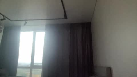 Snapshot of melodie_sweet chatting on October 19, 2025, 3:01 pm Melodie online show from October 19, 2025, 3:01 pm