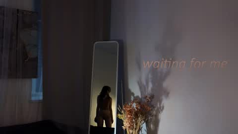 melody  online show from February 19, 2025, 3:38 pm